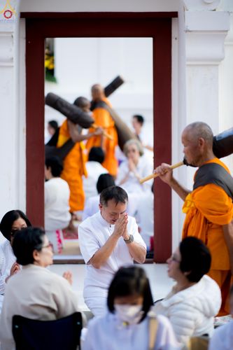 ภาพ No.295240:วันที่ 16 มกราคม พ.ศ. 2569 พิธีต้อนรับพระธรรมยาตรา อนุสรณ์สถานลำดับที่ 4 (ภาพชุดที่ 2) สถานที่เกิดด้วยกายธรรม ณ วัดโบสถ์บน ต.บางคูเวียง จ.นนทบุรี ในโครงการธรรมยาตรา กตัญญูบูชา มหาปูชนียาจารย์ พระมงคลเทพมุนี(สด จนฺทสโร) พระผู้ปราบมาร อนุสรณ์สถาน 7 แห่ง ปี