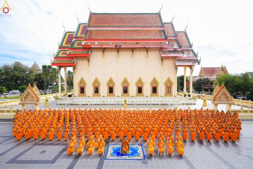 ภาพ No.280442:วันที่ 4 ธันวาคม พ.ศ. 2568 พิธีอุปสมบทหมู่ ในโครงการบวชบูชาธรรมมหาปูชนียาจารย์ 4 วัด ในจังหวัดบุรีรัมย์