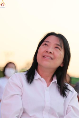 ภาพ No.292023:วันที่ 10 มกราคม พ.ศ. 2569 พิธีจุดประทีปถวายเป็นพุทธบูชา และบูชาธรรมมหาปูชนียาจารย์  ณ อนุสรณ์สถานคลองบางนางแท่น อ.สามพราน จ.นครปฐม ในโครงการธรรมยาตรา กตัญญูบูชา มหาปูชนียาจารย์ พระมงคลเทพมุนี(สด จนฺทสโร) พระผู้ปราบมาร อนุสรณ์สถาน 7 แห่ง ปีที่ 14