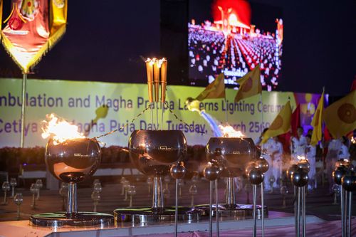 ภาพ No.312213:วันอังคารที่ 3 มีนาคม พ.ศ.2569 พิธีเวียนประทักษิณและจุดมาฆประทีป ณ ลานธรรมพระมหาธรรมกายเจดีย์ วัดพระธรรมกาย