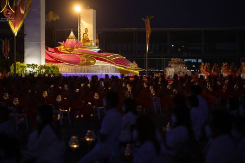ภาพ No.75266:พิธีจุดประทีปถวายเป็นพุทธบูชา และบูชาธรรมมหาปูชนียาจารย์ ในโครงการธรรมยาตรากตัญญูบูชา มหาปูชนียาจารย์ พระมงคลเทพมุนี(สด จนฺทสโร) พระผู้ปราบมาร ปีที่ 11 ณ อนุสรณ์สถานลำดับที่ 7 สถานที่ขยายวิชชาธรรมกาย วัดพระธรรมกาย จ.ปทุมธานี วันที่ 31 มกราคม พ.ศ. 2566