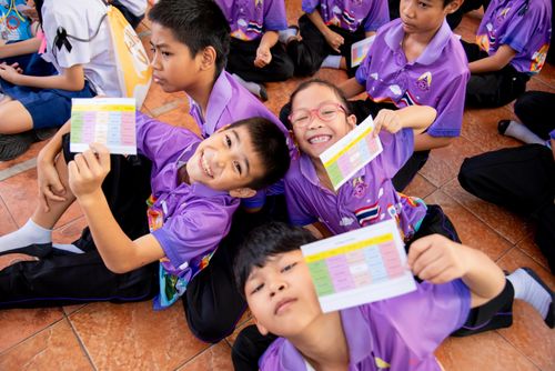 ภาพ No.288936:วันพุธที่ 17 ธันวาคม พ.ศ.2568 กิจกรรมเยาวชนไทยรวมใจทำความดี "เด็กดีมหานคร ต้นแบบด้านศีลธรรม" แข่งขันสอบตอบปัญหาศีลธรรมในพระพุทธศาสนา ครั้งที่ 7 และวันรวมพลังเด็กดี V-Star ประจำปี 2568 ณ วัดมหาธาตุยุวราชรังสฤษฎิ์ราชวรมหาวิหาร กรุงเทพมหานคร