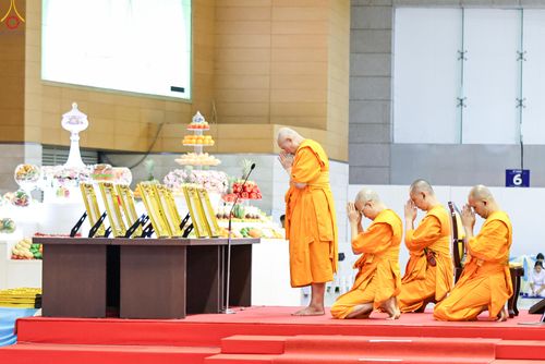 ภาพ No.327721:วันที่ 3 พฤษภาคม พ.ศ.2569 พิธีรับมอบพระบรมสารีริกธาตุ จากสาธารณรัฐแห่งสหภาพเมียนมา ณ ห้องแก้วสารพัดนึก วัดพระธรรมกาย