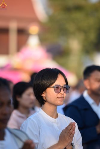 ภาพ No.293876:วันที่ 14 มกราคม พ.ศ. 2569 พิธีจุดประทีปถวายเป็นพุทธบูชา และบูชาธรรมมหาปูชนียาจารย์  ณ วัดสองพี่น้อง ต.ต้นตาล อ.สองพี่น้อง จ.สุพรรณบุรี ในโครงการธรรมยาตรา กตัญญูบูชา มหาปูชนียาจารย์ พระมงคลเทพมุนี(สด จนฺทสโร) พระผู้ปราบมาร อนุสรณ์สถาน 7 แห่ง ปีที่ 14