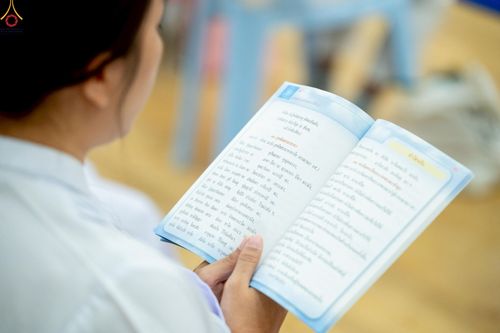 ภาพ No.242813:วันที่ 29-31 สิงหาคม พ.ศ. 2568 องค์กรภาคีเครือข่าย “บวร” (บ้าน-วัด-โรงเรียน-ราชการ) อ.คลองหลวง จัดบวชอุบาสิกาแก้ว ถวายพระราชกุศลแด่สมเด็จพระพันปีหลวง - กตัญญูบูชาแด่ผู้มีพระคุณ