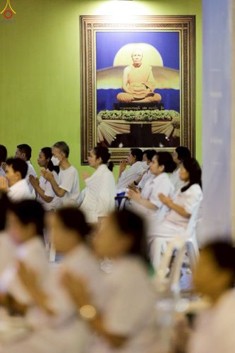 ภาพ No.244300:วันที่ 7 กันยายน พ.ศ. 2568 พิธีจุดประทีป วันครูผู้ค้นพบวิชชาธรรมกาย ณ ลานธรรมฯ และวิหารคด วัดพระธรรมกาย
