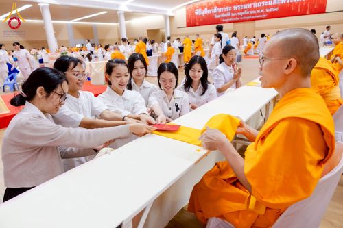 ภาพ No.272962:วันอาทิตย์ที่ 23 พฤศจิกายน พ.ศ.2568 พิธีมุทิตาสักการะ พระมหาเถระและพระเถระ ประจำปีพุทธศักราช 2568 ณ ห้องแก้วสารพัดนึก 2 สภาธรรมกายสากล  วัดพระธรรมกาย