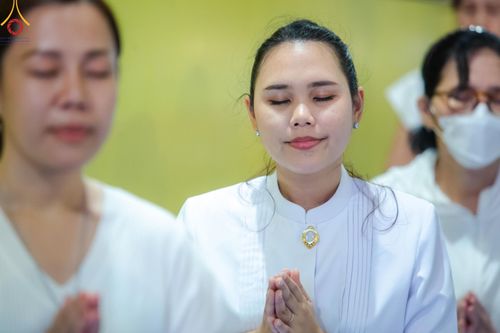 ภาพ No.154903:พิธีจุดประทีป, พิธีฉลองชัยสวดมนต์บทธัมมจักกัปปวัตนสูตร ณ มหารัตนวิหารคด วัดพระธรรมกาย วันอังคารที่ 17 กันยายน พ.ศ. 2567