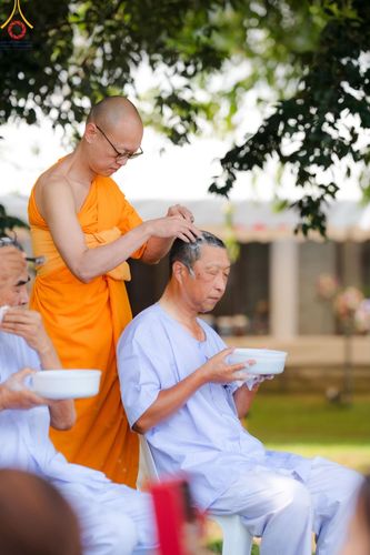 ภาพ No.147518:พิธีตัดปอยผม ขอขมา มอบบาตร ผ้าไตร โครงการปฐมอุปสมบท สมโภชอุโบสถ บูชาธรรม 80 ปี หลวงพ่อธัมมชโย ณ วัดพระธรรมกายโทชิหงิ ประเทศญี่ปุ่น วันพฤหัสบดีที่ 8 สิงหาคม พ.ศ. 2567