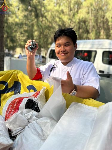 ภาพ No.107736:V.4 ทุ่มใจ การเตรียมงาน เก็บงาน การรับบุญของเจ้าหน้าที่หน่วยงานต่างๆ เพื่อโครงการธรรมยาตรา กตัญญูบูชามหาปูชนียาจารย์ พระมงคลเทพมุนี (สด จนฺทสโร) พระผู้ปราบมาร อนุสรณ์สถาน 7 แห่ง ปีที่ 12 ระหว่างวันที่ 2 - 31 มกราคม พ.ศ.2567