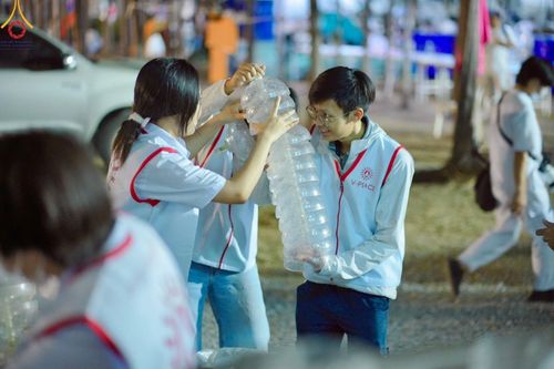 ภาพ No.203059:V.51 สารพัดV สารพัดดี ที่คลองบางนางแท่น ในโครงการธรรมยาตรา กตัญญูบูชา มหาปูชนียาจารย์ พระมงคลเทพมุนี(สด จนฺทสโร) พระผู้ปราบมาร อนุสรณ์สถาน 7 แห่ง ปีที่ 13 ระหว่างวันที่ 2-31 มกราคม พ.ศ. 2568