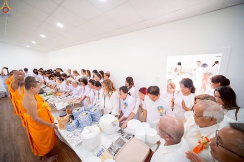 ภาพ No.234691:วันอาทิตย์ที่ 20 กรกฎาคม  พ.ศ.2568 พิธีทอดผ้าป่าภาคพื้นอเมริกา พิธีเจริญพระพุทธมนต์ ฉลองอาคารแก้วธรรมชัยรัตนอนันต์ วัดพระธรรมกายเทนเนสซี ประเทศสหรัฐอเมริกา