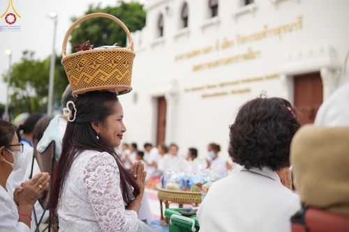 ภาพ No.126134:พิธีทำบุญเมืองนครราชสีมา ฉลอง 556 ปี ตักบาตรพระ 10,000 รูป ในวันเสาร์ที่ 2 มีนาคม พ.ศ.2567 ณ อนุสาวรีย์ท้าวสุรนารี จ.นครราชสีมา จัดโดย คณะสงฆ์จังหวัดนครราชสีมา ร่วมกับสำนักงานจังหวัดนครราชสีมา