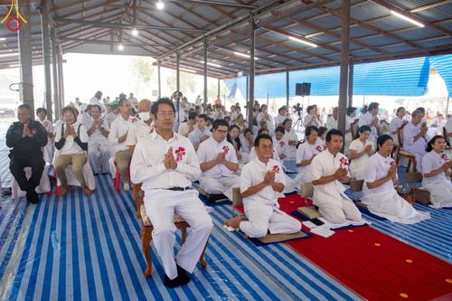 ภาพ No.144494:3 Bigboon 1.พิธีทอดผ้าป่าสถาปนาสังฆรัตนะปทุมเจดีย์ 2.พิธีประดิษฐานดอกบัวอนันต์นิรันดร์กาล 3.พิธีถวายมหาสังฆทานแด่คณะสงฆ์ทุกวัดในจังหวัดปัตตานี ณ ศูนย์อบรมเยาวชนจังหวัดปัตตานี วันอาทิตย์ที่ 14 กรกฎาคม พ.ศ. 2567