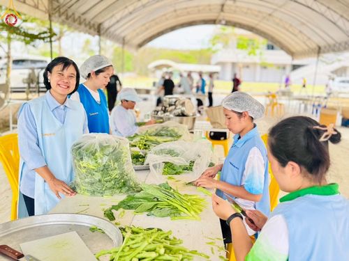 ภาพ No.127542:V.31 ทุ่มเทเพื่อบางกล่ำ การเตรียมงานของเจ้าหน้าที่หน่วยงานต่างๆ  เพื่องานธรรมยาตราอัญเชิญพระบรมสารีริกธาตุ ประดิษฐาน ณ มหารัตนเจดีย์สิริปทุมสวรรค์ (เจดีย์อริยพุทธะ 5 พระองค์) ณ ศูนย์ปฏิบัติธรรมภาคใต้ อ.บางกล่ำ จ.สงขลา ระหว่างวันที่ 9-10 มีนาคม พ.ศ. 2567