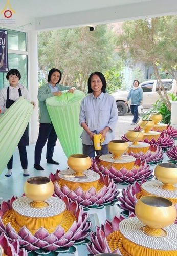 ภาพ No.204110:V.52 สารพัดV สารพัดดี ที่วัดสองพี่น้อง ในโครงการธรรมยาตรา กตัญญูบูชา มหาปูชนียาจารย์ พระมงคลเทพมุนี(สด จนฺทสโร) พระผู้ปราบมาร อนุสรณ์สถาน 7 แห่ง ปีที่ 13 ระหว่างวันที่ 2-31 มกราคม พ.ศ. 2568