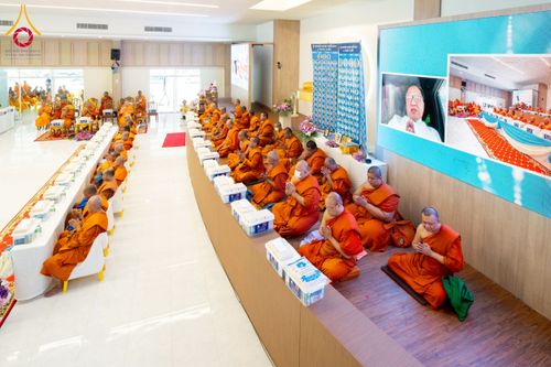 ภาพ No.226013:วันเสาร์ที่ 24 พฤษภาคม พ.ศ. 2568 พิธีถวายสังฆทาน 323 วัด ปีที่ 21 ครั้งที่ 177 พิธีมอบกองทุนหนุนแรงใจช่วยครูใต้ ปีที่ 18 ครั้งที่ 141 และพิธีทำบุญอุทิศส่วนกุศลให้ผู้วายชนม์ ณ ศูนย์ปฏิบัติธรรมภาคใต้ จ.สงขลา