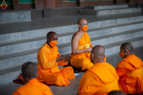 ภาพ No.80022:สามเณรฟังธรรม ปฎิบัติธรรม ในโครงการบรรพชาสามเณรหมู่ ประเทศเนปาล วันที่ 20 มีนาคม พ.ศ.2566