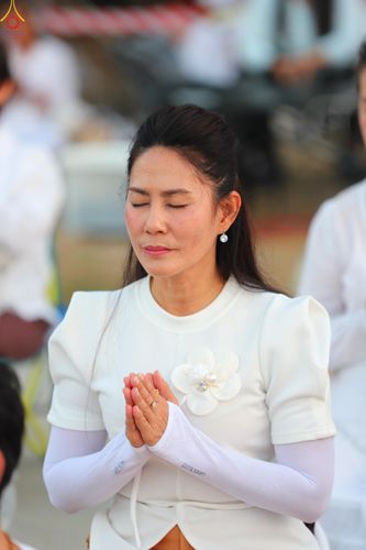 ภาพ No.302062:วันที่ 23 มกราคม พ.ศ. 2569 พิธีจุดประทีปธรรมถวายเป็นพุทธบูชา และบูชาธรรมมหาปูชนียาจารย์  ณ อนุสรณ์สถานลำดับที่ 5 สถานที่เผยแผ่วิชชาธรรมกายครั้งแรก อนุสรณ์สถานบางปลา วัดบางปลา อำเภอบางเลน จังหวัดนครปฐม ในโครงการธรรมยาตรา กตัญญูบูชา มหาปูชนียาจารย์ พระมงคล