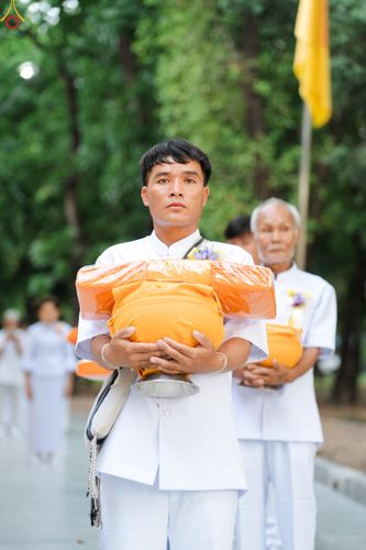 ภาพ No.328338:วันเสาร์ที่ 2 พฤษภาคม พ.ศ.2569 พิธีอุปสมบทสามเณรเตรียม DCI รุ่นที่ 23 ณ อุโบสถพระไตรปิฎก วัดพระธรรมกาย จังหวัดปทุมธานี