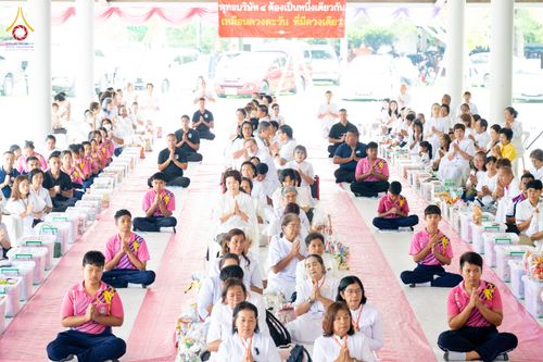 ภาพ No.337037:วันเสาร์ที่ 27 มิถุนายน พ.ศ. 2569 พิธีตักบาตรแด่คณะสงฆ์ 323 วัด 4 จังหวัดชายแดนภาคใต้ พิธีถวายสังฆทานแด่คณะสงฆ์ 323 วัด ปีที่ 22 ครั้งที่ 186 พิธีมอบกองทุนหนุนแรงใจช่วยครูใต้ ปีที่ 19 ครั้งที่ 149 และพิธีทำบุญอุทิศส่วนกุศลให้ผู้วายชนม์ ณ ศูนย์ปฏิบัติธรรม
