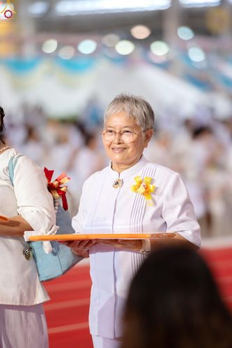 ภาพ No.345609:วันพฤหัสบดีที่ 27 สิงหาคม พ.ศ.2569 พิธีทอดผ้าป่าเพื่อถวายอุปกรณ์สื่อโสตทัศน์ อาคาร 82 ปี หลวงพ่อธัมมชโย พิธีทอดผ้าป่าสมทบกฐินวัดพระธรรมกาย และสมทบกฐิน 30,000 กว่าวัดทั่วไทย ครั้งที่ 1 ประจำปี พุทธศักราช 2569 ณ วัดพระธรรมกาย ปทุมธานี