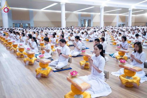 ภาพ No.313609:วันอาทิตย์ที่ 15 มีนาคม พ.ศ. 2569 พิธีร่วมบุญบรรพชาสามเณร 5000 รูป ณ ห้องแก้วสารพัดนึก 2 สภาธรรมกายสากล วัดพระธรรมกาย