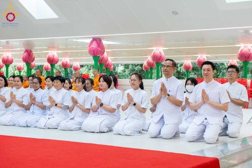 ภาพ No.308982:วันอาทิตย์ที่ 8 กุมภาพันธ์ พ.ศ. 2569  พิธีต้อนรับพระบัญชาสมเด็จพระสังฆราช แต่งตั้ง  “พระครูปลัดรัตนวีรวัฒน์” (รังสฤษดิ์ อิทฺธิจินฺตโก) เจ้าอาวาสวัดพระธรรมกาย ให้ดำรงตำแหน่ง “ที่ปรึกษาเจ้าคณะจังหวัดปทุมธานี”