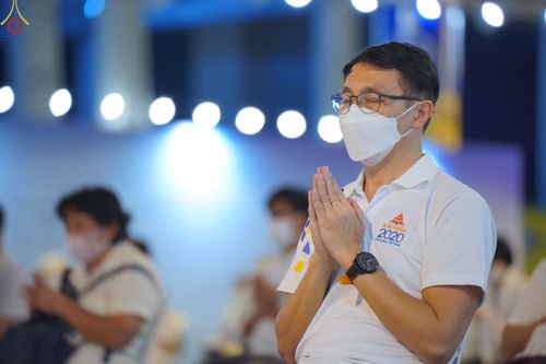 ภาพ No.72862:พิธีฉลองชัยสวดมนต์บทธรรมจักร 5,045,000,114 จบ เนื่องในวันคล้ายวันเกิด ครบรอบ 114 ปี คุณยายมหารัตนอุบาสิกาจันทร์ ขนนกยูง ณ วัดพระธรรมกาย จ.ปทุมธานี วันที่ 19 มกราคม พ.ศ. 2566