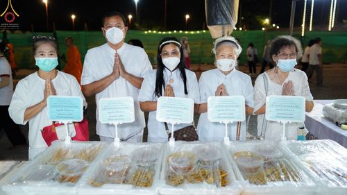 ภาพ No.72904:พิธีถวายภัตตาหารเป็นสังฆทาน แด่คณะพระธรรมยาตราฯ ในโครงการธรรมยาตรากตัญญูบูชา มหาปูชนียาจารย์ พระมงคลเทพมุนี(สด จนฺทสโร) พระผู้ปราบมาร อนุสรณ์สถาน 7 แห่ง ปีที่ 11 วันที่ 20 มกราคม พ.ศ. 2566