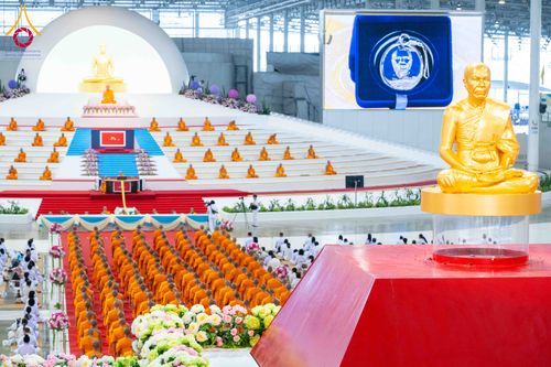 ภาพ No.308679:วันที่ 1 กุมภาพันธ์ พ.ศ. 2569 พิธีรับประกาศนียบัตร และพระของขวัญพระธรรมยาตรา ณ สภาธรรมกายสากล วัดพระธรรมกาย จ.ปทุมธานี