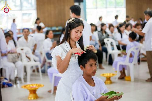 ภาพ No.317433:วันอาทิตย์ ที่ 29 มีนาคม พ.ศ.2569  พิธีปลงผม , พิธีขอขมามอบบาตรและผ้าไตร , พิธีบรรพชา ณ ศูนย์ปฏิบัติธรรมสมุทรปราการ จำนวน 42 รูป