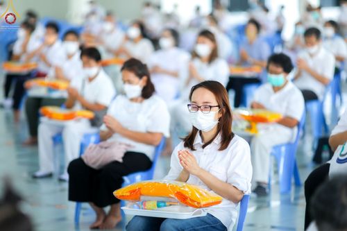 ภาพ No.64899:พิธีบุพเปตพลี ครั้งที่ 129 เพื่ออุทิศบุญกุศลแด่บรรพบุรุษผู้ล่วงลับ วันที่ 23 พฤศจิกายน พ.ศ. 2565 ณ วัดพระธรรมกาย