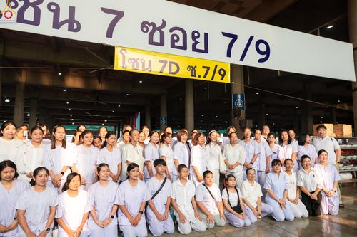 ภาพ No.325682:วันที่ 22 เมษายน พ.ศ.2569(วันคุ้มครองโลก) งานถวายมหาสังฆทาน 40,000 กว่าวัดทั่วประเทศ เจ้าหน้าที่ สาธุชน ร่วมใจจัดเตรียมภัตตาหารเพล (ชุด 2)