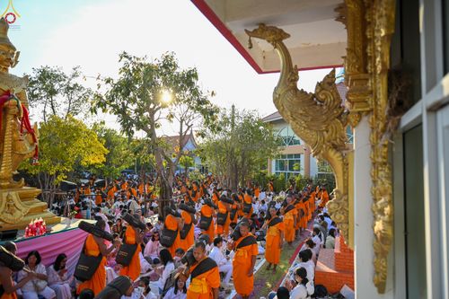 ภาพ No.293060:วันที่ 11 มกราคม พ.ศ. 2569 พิธีต้อนรับพระธรรมยาตรา ณ อนุสรณ์สถานลำดับที่ 3 (ภาพชุดที่ 2) สถานที่เกิดในเพศสมณะ วัดสองพี่น้อง อำเภอสองพี่น้อง จังหวัดสุพรรณบุรี ในโครงการธรรมยาตรา กตัญญูบูชา มหาปูชนียาจารย์ พระมงคลเทพมุนี(สด จนฺทสโร) พระผู้ปราบมาร อนุสรณ์สถ