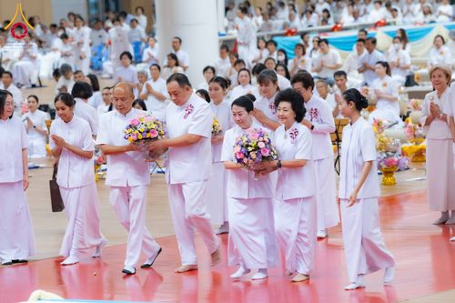 ภาพ No.310557:วันอาทิตย์ที่ 22 กุมภาพันธ์ พ.ศ. 2569 พิธีมุทิตาสักการะในโอกาสอายุวัฒนะมงคล 80 ปี พระพรหมวชิรปัญญาจารย์ (ทองดี สุรเตโช ป.ธ.9) ณ ห้องแก้วสารพัดนึก 2 วัดพระธรรมกาย จ.ปทุมธานี