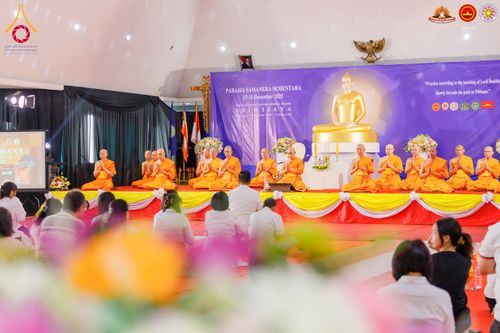 ภาพ No.283624:วันเสาร์ที่ 20 ธันวาคม  2568 พิธีบรรพชาสามเณร ณ ประเทศอินโดนีเซีย