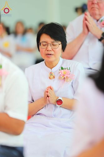 ภาพ No.291157:วันพุธที่ 7 มกราคม พ.ศ. 2569  พิธีบรรจุพระบรมสารีริกธาตุภายในพระเกตุองค์พระประธาน สมโภชพระประธาน พระธรรมกาย พิธีทอดผ้าป่า บุญแสงสว่าง ติดตั้งโซล่าเซล ณ ศูนย์ปฏิบัติธรรมพระมงคลเทพมุนี อ.สองพี่น้อง จ.สุพรรณบุรี