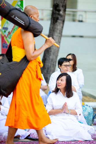 ภาพ No.305928:วันที่ 25 มกราคม พ.ศ. 2569 พิธีต้อนรับพระธรรมยาตรา วัดพระธรรมกาย(ภาพชุดที่ 4) ในโครงการธรรมยาตรา กตัญญูบูชา มหาปูชนียาจารย์ พระมงคลเทพมุนี(สด จนฺทสโร) พระผู้ปราบมาร อนุสรณ์สถาน 7 แห่ง ปีที่ 14