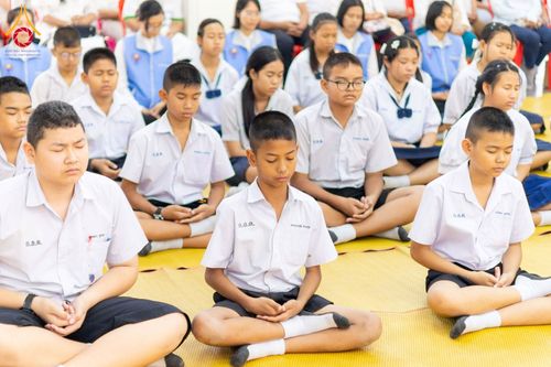 ภาพ No.305156:วันที่ 28 มกราคม พ.ศ. 2569 พิธีทอดผ้าป่าทำนุบำรุงศาสนสถาน ณ วัดเกิดการอุดม อ.คลองหลวง จ.ปทุมธานี ในโครงการธรรมยาตรา กตัญญูบูชา มหาปูชนียาจารย์ พระมงคลเทพมุนี(สด จนฺทสโร) พระผู้ปราบมาร อนุสรณ์สถาน 7 แห่ง ปีที่ 14