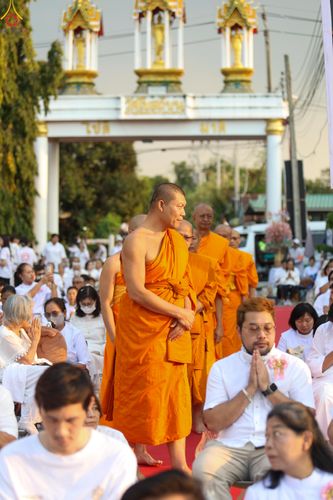 ภาพ No.296830:วันที่ 17 มกราคม พ.ศ. 2569 พิธีจุดประทีปถวายเป็นพุทธบูชา และบูชาธรรมมหาปูชนียาจารย์  ณ วัดโบสถ์บน ต.บางคูเวียง จ.นนทบุรี อนุสรณ์สถานลำดับที่ 4 สถานที่เกิดด้วยกายธรรม ในโครงการธรรมยาตรา กตัญญูบูชา มหาปูชนียาจารย์ พระมงคลเทพมุนี(สด จนฺทสโร) พระผู้ปราบมาร อ