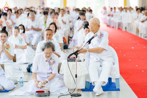 ภาพ No.346522:วันอาทิตย์ที่ 30 สิงหาคม พ.ศ.2569 พิธีทอดผ้าป่า สวดธรรมจักรกัปปวัตนสูตรกลั่นแผ่นดินโปรยรัตนชาติ  สถาปนาองค์พระเจดีย์เพื่อสร้างสันติภาพโลก  ณ ศูนย์ปฏิบัติธรรมพนมสารคาม (เพชรตะวัน) จังหวัดฉะเชิงเทรา