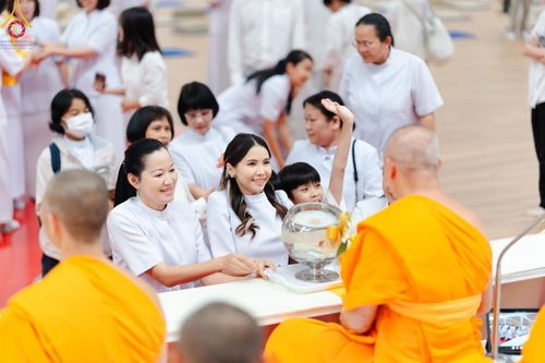 ภาพ No.206945:พิธีถวายโคมมาฆประทีป น้อมถวายเป็นพุทธบูชา แด่คณะพระภิกษุ สามเณร วัดพระธรรมกาย วันอาทิตย์ที่ 9 กุมภาพันธ์ พ.ศ. 2568 ณ ห้องแก้วสารพัดนึก 2 สภาธรรมกายสากล วัดพระธรรมกาย จังหวัดปทุมธานี