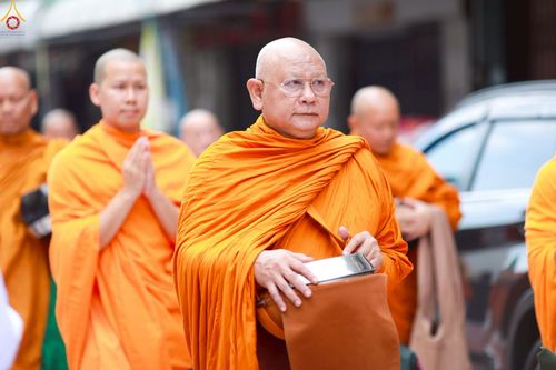 ภาพ No.237113:วันอาทิตย์ที่ 10 สิงหาคม พ.ศ. 2568 มหาสังฆทานครั้งยิ่งใหญ่ ตักบาตรพระ 10,000 รูป ถ.นิพัทธ์อุทิศ 3 ใจกลางนครหาดใหญ่ จ.สงขลา (ชุดที่ 2)