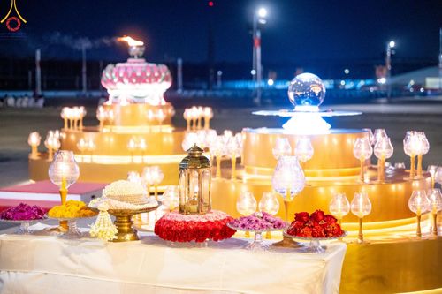 ภาพ No.187674:พิธีฉลองชัยสวดมนต์บทธัมมจักกัปปวัตนสูตร 7,000,000,000 จบ และพิธีสวดมนต์ข้ามปี วันที่ 31 ธันวาคม พ.ศ. 2567 ถึงวันที่ 1 มกราคม พ.ศ. 2568 ณ มหารัตนวิหารคด วัดพระธรรมกาย จ.ปทุมธานี