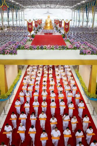 ภาพ No.150150:พิธีทอดผ้าป่าสมทบกฐินวัดพระธรรมกาย และสมทบกฐิน 30,000 วัดทั่วไทย ครั้งที่ 1 เนื่องในวันธรรมชัย 27 สิงหาคม พ.ศ.2567 ณ สภาธรรมกายสากล วัดพระธรรมกาย