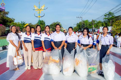 ภาพ No.236859:วันที่ 26-27 กรกฎาคม พ.ศ. 2568 ภาพการเตรียมงาน - เก็บงาน มหาสังฆทานครั้งยิ่งใหญ่ ตักบาตรพระ 1,000 รูป ทำบุญเมืองพัทลุง