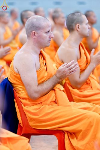 ภาพ No.159213:พิธีบูชาข้าวพระ ในวันอาทิตย์ต้นเดือน วันที่ 6 ตุลาคม พ.ศ. 2567 ณ สภาธรรมกายสากล วัดพระธรรมกาย