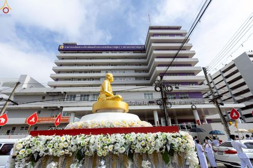 ภาพ No.239229:วันอาทิตย์ที่ 17 สิงหาคม พ.ศ. 2568 พิธีอัญเชิญรูปเหมือนพระมงคลเทพมุนี (สด จันทสโร) ณ ศาลากลางจังหวัดเลย ถึงลานพญานาค สวนสาธารณะกุดป่อง อ.เมือง จ.เลย