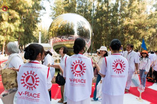 ภาพ No.107699:V.4 ทุ่มใจ การเตรียมงาน เก็บงาน การรับบุญของเจ้าหน้าที่หน่วยงานต่างๆ เพื่อโครงการธรรมยาตรา กตัญญูบูชามหาปูชนียาจารย์ พระมงคลเทพมุนี (สด จนฺทสโร) พระผู้ปราบมาร อนุสรณ์สถาน 7 แห่ง ปีที่ 12 ระหว่างวันที่ 2 - 31 มกราคม พ.ศ.2567